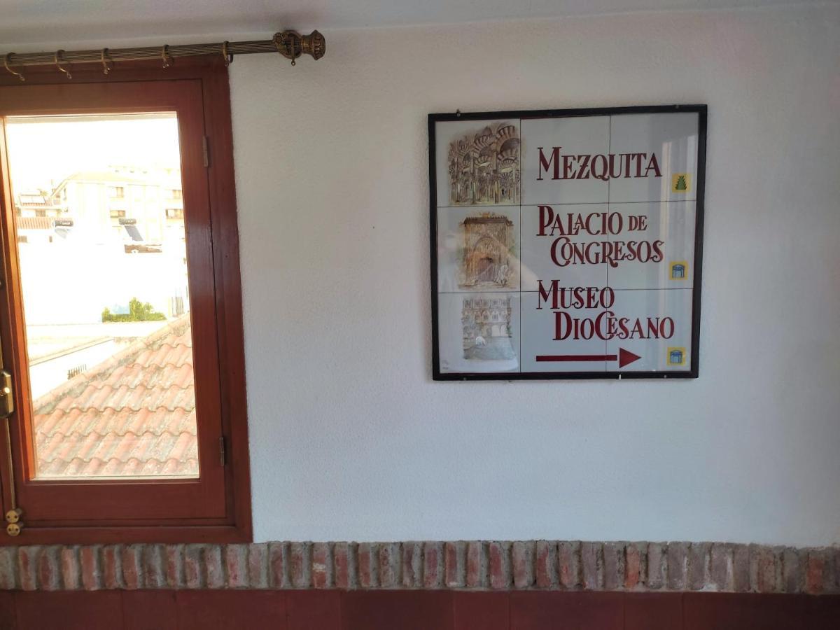 San Basilio'S Red House Bed & Breakfast Cordoba Ngoại thất bức ảnh